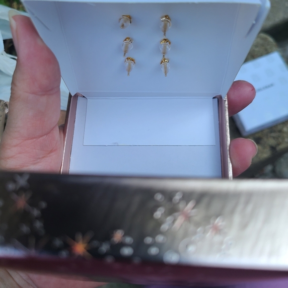 NIB Disney Minie Mouse "Bowtiful", Earrings, Set of 3, Rose Gold - Picture 4 of 5